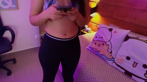 Milena  online show from May 2026 11:40:01 AM