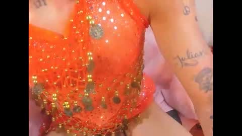 Mila online show from December 2025 03:39:01 PM