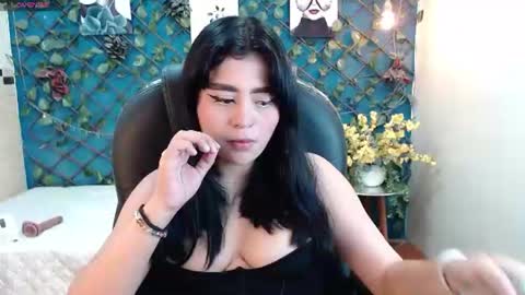 Snapshot of mila_quin chatting on June 2026 12:00:01 PM mila_quin online show from June 2026 12:00:01 PM