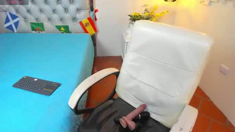 Snapshot of mila_quin chatting on July 2026 07:09:01 PM mila_quin online show from July 2026 07:09:01 PM