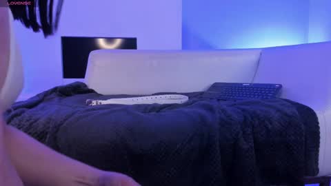 Mila online show from March 2025 02:19:02 PM