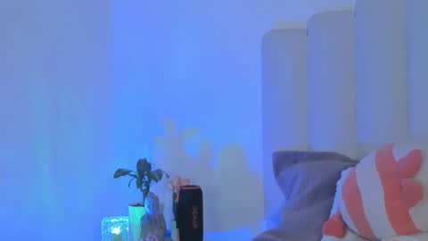 mila_stark333 online show from January 2026 03:54:01 AM