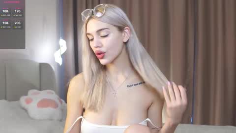 Mila and u can call me sweet bunny online show from November 2025 08:50:01 AM
