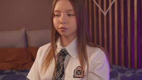 Mila online show from February 2026 01:58:01 PM