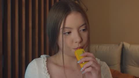 Mila online show from March 2026 03:08:01 PM