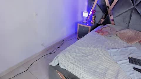 Milan  online show from March 2026 12:02:02 PM