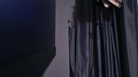 milana online show from November 2025 09:47:01 PM