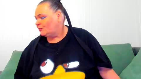 Lana online show from March 2026 01:18:01 PM