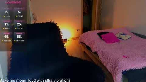 Snapshot of milanafox_ chatting on February 2026 10:30:01 PM Lana online show from February 2026 10:30:01 PM