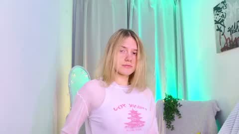 Milaray online show from August 2026 05:42:02 AM