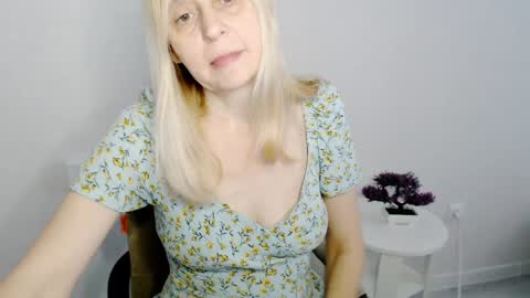 Milena online show from January 2025 09:02:01 AM