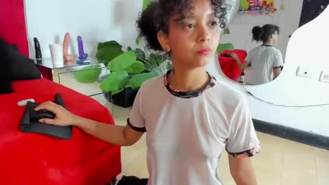 milanx2 online show from March 2025 03:21:02 AM