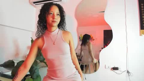 milanx2 online show from September 2025 09:51:01 PM