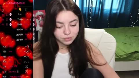 Snapshot of milania_hot_foxy chatting on February 2025 01:19:02 PM Mila online show from February 2025 01:19:02 PM