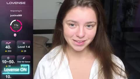 Snapshot of milania_hot_foxy chatting on September 2025 09:39:02 PM Mila online show from September 2025 09:39:02 PM