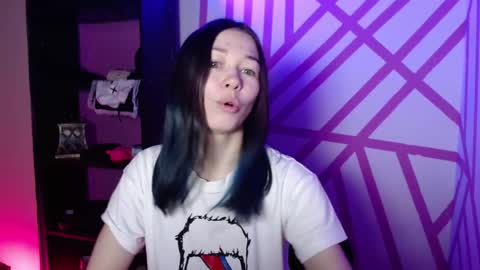 Milania online show from November 2025 01:53:01 AM