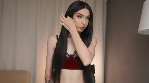 MILAN SANTANA online show from May 2026 11:13:01 PM