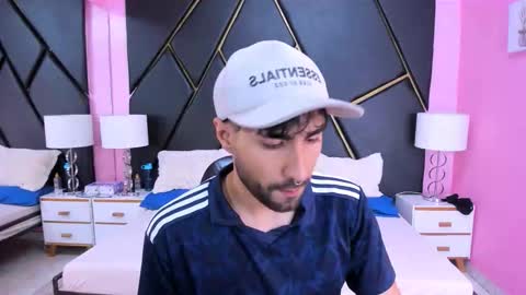 milanzaire online show from October 2025 02:03:02 AM