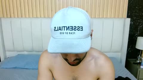 milanzaire online show from December 2025 04:01:02 PM