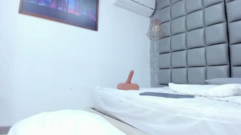 Milena  online show from February 2025 06:46:01 AM