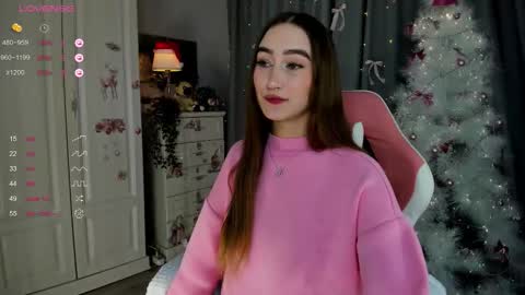 Snapshot of milemissyy chatting on December 2025 09:37:01 AM Mia online show from December 2025 09:37:01 AM