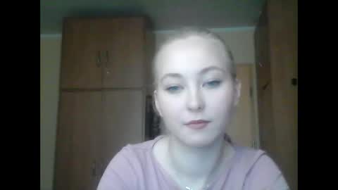 Snapshot of milena391630 chatting on February 2025 10:17:02 AM Milena new nonude shy blonde natural online show from February 2025 10:17:02 AM