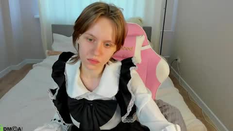 Snapshot of milena_milyan chatting on April 2026 01:31:02 AM Milena online show from April 2026 01:31:02 AM