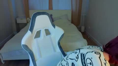 Snapshot of milena_milyan chatting on May 2026 01:25:02 AM Milena online show from May 2026 01:25:02 AM