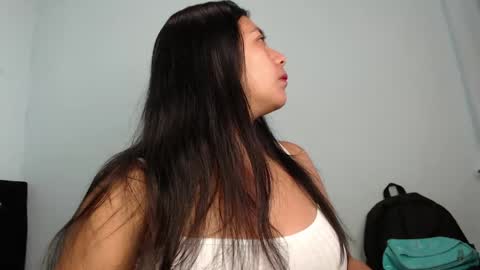 Snapshot of milf_anay_ chatting on June 2026 04:05:01 AM Anay velez online show from June 2026 04:05:01 AM