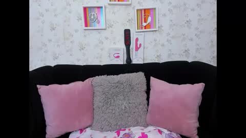 Snapshot of milf_bigass_ chatting on November 2025 12:49:01 PM Antonella online show from November 2025 12:49:01 PM