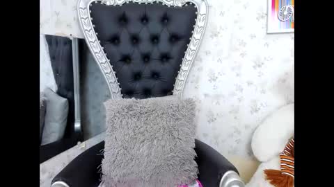 Snapshot of milf_bigass_ chatting on December 2025 11:26:02 AM Antonella online show from December 2025 11:26:02 AM