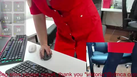 Viktoria online show from November 2025 11:42:02 AM