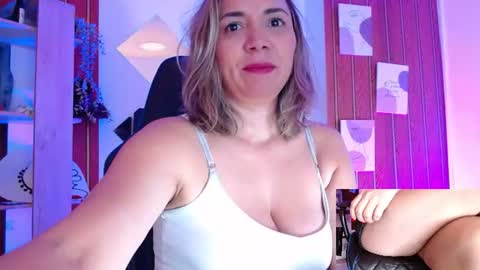 Snapshot of milfsecret69 chatting on July 2026 10:57:02 AM Sara online show from July 2026 10:57:02 AM