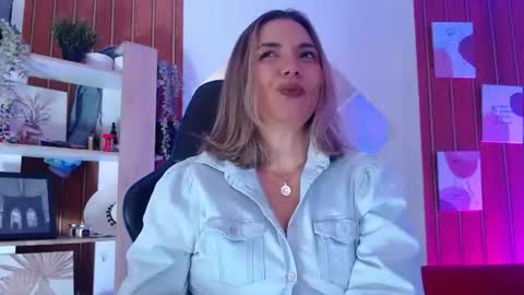 Snapshot of milfsecret69 chatting on July 2026 10:57:01 AM Sara online show from July 2026 10:57:01 AM