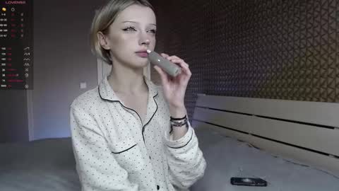 Mila 3 aka Deepthroat World Champion online show from September 2025 02:45:01 AM