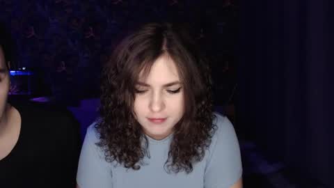 Stella and Neo online show from March 2025 10:16:01 PM