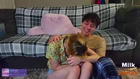 MilkandHoney online show from November 2025 02:44:01 AM