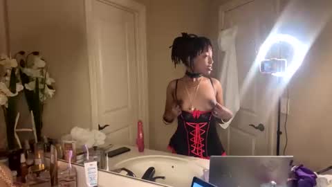 Snapshot of milkmarie123 chatting on November 2025 09:47:01 PM milkmarie online show from November 2025 09:47:01 PM