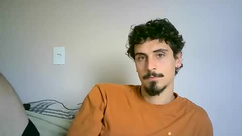 Snapshot of milkoffee chatting on December 2024 01:33:01 PM milkoffee online show from December 2024 01:33:01 PM