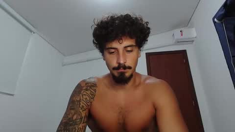 Snapshot of milkoffee chatting on February 2026 11:14:02 AM milkoffee online show from February 2026 11:14:02 AM