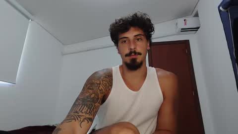 Snapshot of milkoffee chatting on February 2026 02:43:01 PM milkoffee online show from February 2026 02:43:01 PM