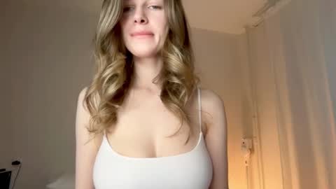 milky__way_ online show from January 2026 01:59:02 PM