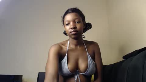 Snapshot of milla_armani chatting on February 2026 10:49:02 AM milla_armani online show from February 2026 10:49:02 AM