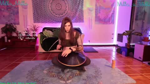 milla_milla online show from January 2025 01:01:01 PM