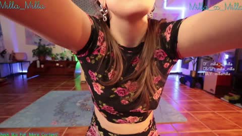 milla_milla online show from February 2025 04:03:02 AM