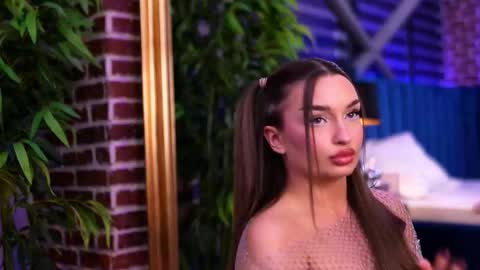 Milla online show from November 2025 06:30:02 AM