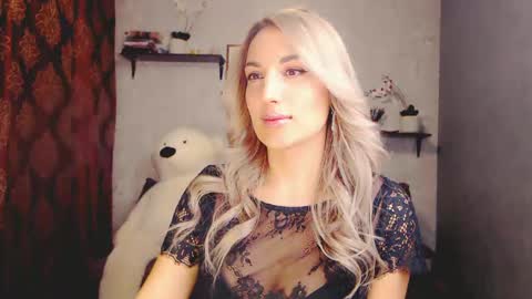 Snapshot of millaxqueen chatting on February 2025 02:09:02 PM MillaXQueen online show from February 2025 02:09:02 PM