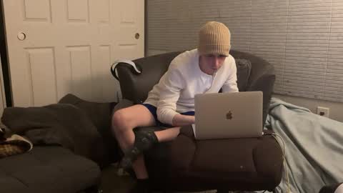 SlimnHungOH online show from December 2024 11:35:01 PM