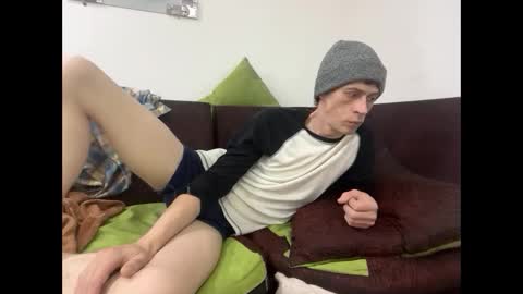 SlimnHungOH online show from October 2025 10:10:01 PM