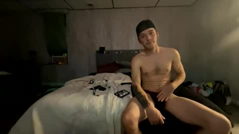 millerrcryan95 online show from November 2025 12:05:02 PM